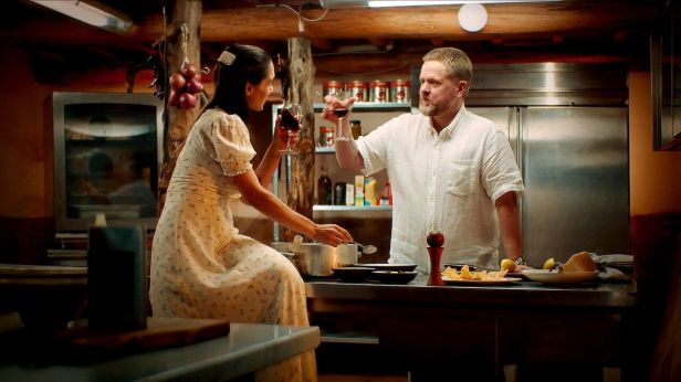 „Toskana“: Kritik zur kulinarischen Romanze auf Netflix